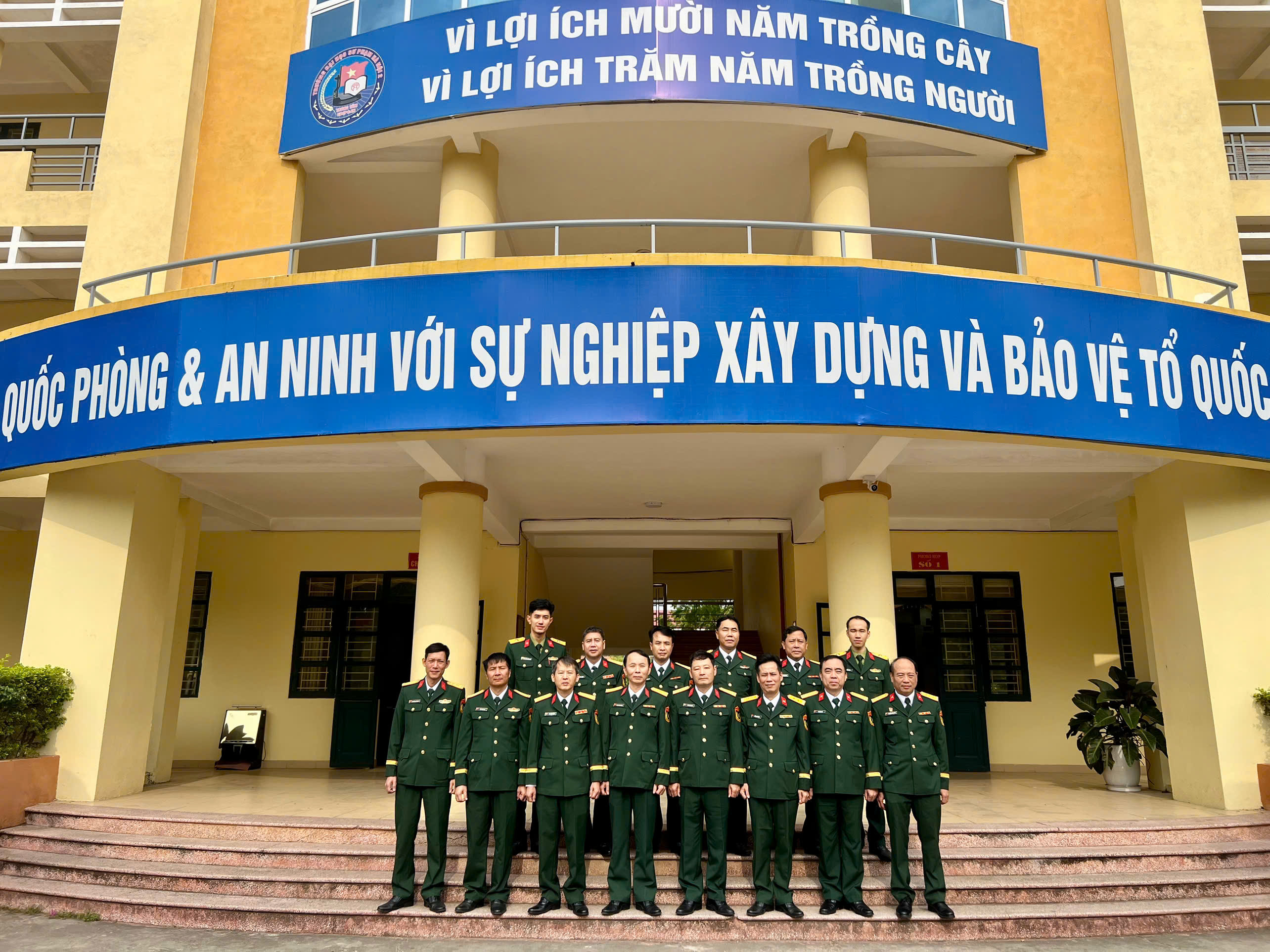 THÁNG THI ĐUA LẬP THÀNH TÍCH CHÀO MỪNG NGÀY THÀNH LẬP QUÂN ĐỘI NHÂN DÂN VIỆT NAM, NGÀY HỘI QUỐC PHÒNG TOÀN DÂN 22/12