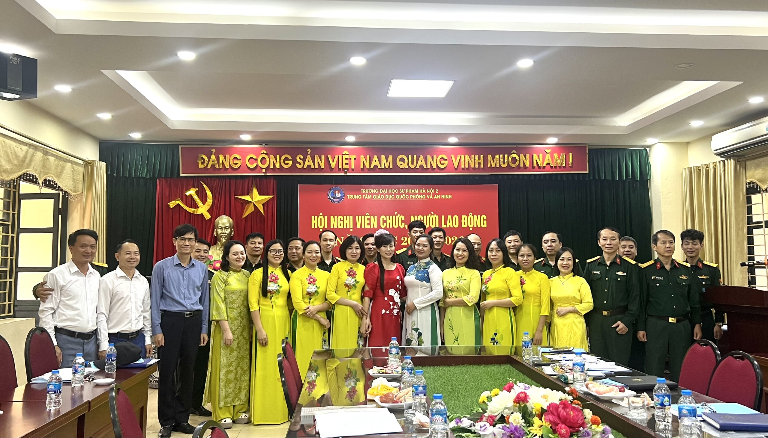 HỘI NGHỊ VIÊN CHỨC, NGƯỜI LAO ĐỘNG NĂM HỌC 2025 - 2026