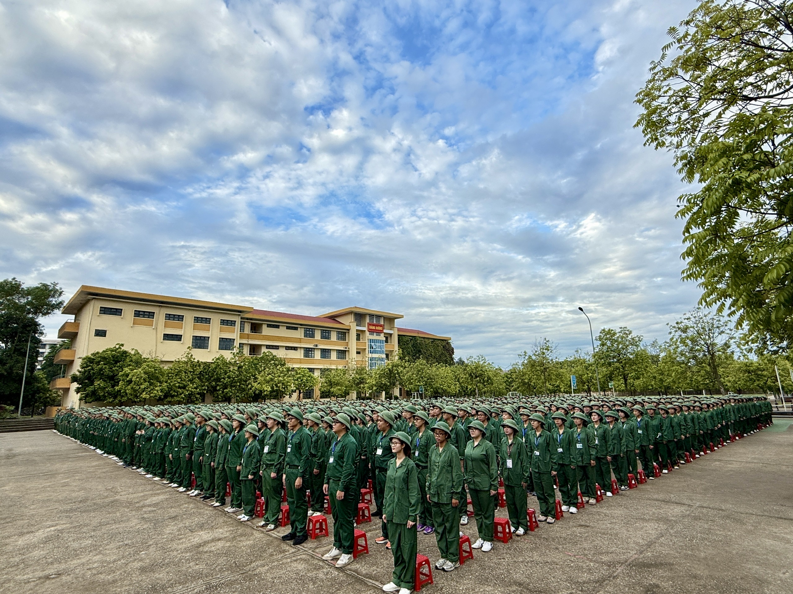 LỄ KHAI GIẢNG GDQP&AN KHÓA 272